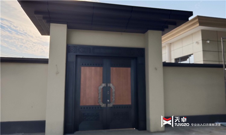 西安閻良自建房庭院銅門(mén)