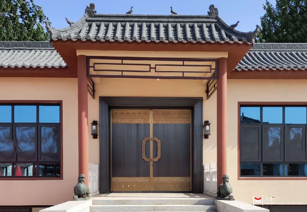 河北邢臺(tái)中式自建房對(duì)開庭院銅門